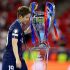 Lee Kang-in celebra la victoria del PSG en la Champions.