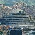 La cárcel fue concebida originalmente como un centro comercial futurista en Caracas.