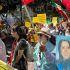 Los manifestantes plantaron rostros de iranís que identifican como víctimas fatales del régimen ayatola.