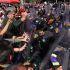 CIUDAD DE MÉXICO, 17OCTUBRE2023.- Integrantes del Sindicato de Trabajadores del Poder Judicial de la Federación (PJF) se manifestaron en diversos puntos de la ciudad esto para  exigir al Poder Legislativo se respeten sus derechos ante la extinción de trece fideicomisos del PJF. Tras seis horas de bloqueo elementos de la policía capitalina replegaron el blóquelo en Insurgentes. FOTO: ROGELIO MORALES /CUARTOSCURO.COM