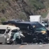 Siete personas murieron y diez resultaron heridas en un choque frontal entre dos camionetas de pasaje turístico en la autopista México–Oaxaca.