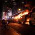 Autobuses escolares incendiados durante los disturbios posteriores al campeonato de los Knicks