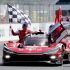 Mike Conway, Kamui Kobayashi y Nyck de Vries se llevaron la victoria en las 24 Horas de Le Mans 2026.