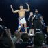 Diego Lopes celebra su victoria contra Steve Garcia en la función de UFC en la Casa Blanca.