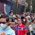 Miles de aficionados mexicanos se congregaron desde temprano y formaron largas filas para ingresar al Fan Fest