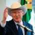 El exembajador Ken Salazar