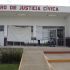 El hombre de 60 años de edad asegurada sobre la avenida Juárez tras ser señalada de alterar el orden público y presuntamente agredir a transeúntes.