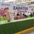 La alcaldía Ecatepec inició la entrega del programa "Zapatos para el Bienestar", otorgando tarjetas con 400 pesos a miles de familias para la compra libre de calzado escolar.