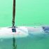 La nave tiene unos 5.8 metros de eslora y pesa cerca de tres toneladas. Puede operar bajo el agua hasta diez días.