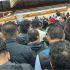 Usuarios reportaron retrasos y saturación en la Línea 7 del Metro CDMX, con acumulación de pasajeros en estaciones como Mixcoac.
