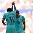 Barcelona gana y golea al Levante y se mantiene como líder en España