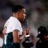 Kylian Mbappé prefirió no portar de manera correcta la playera de apoyo a las personas en Ceuta antes del partiro ante el Elche.