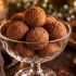 Únicamente necesitas tres ingredientes para las trufas de chocolate con leche condensada.