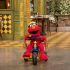 El personaje de Plaza Sésamo enseña a los niños a expresar sus emociones