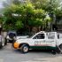 Parámédicos de la Cruz Roja y Protección Civil brindaron primeros auxilios a la mujer y la trasladaron de urgencia al Hospital Universitario.
