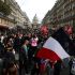 Los manifestantes, en su mayoría alumnos de bachillerato y universitarios, salieron a protestar a las calles de la capital francesa para exigir mejores condiciones de estudio.