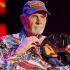 El integrante de The Beach Boys preocupó al aparecer en un concierto