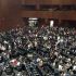Tras su aval en lo general, arrancó en el Salón de Plenos la discusión de las reservas a diversos artículos, con más de 200 oradores en lista.