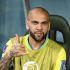 Dani Alves dio un giro inesperado a su vida.