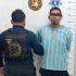 Un hombre celoso amenazó con un machete al hijo de su vecino y le prendió fuego a una tienda de abarrotes porque el GPS del celular de su esposa le marcaba que estaba en ese sitio.