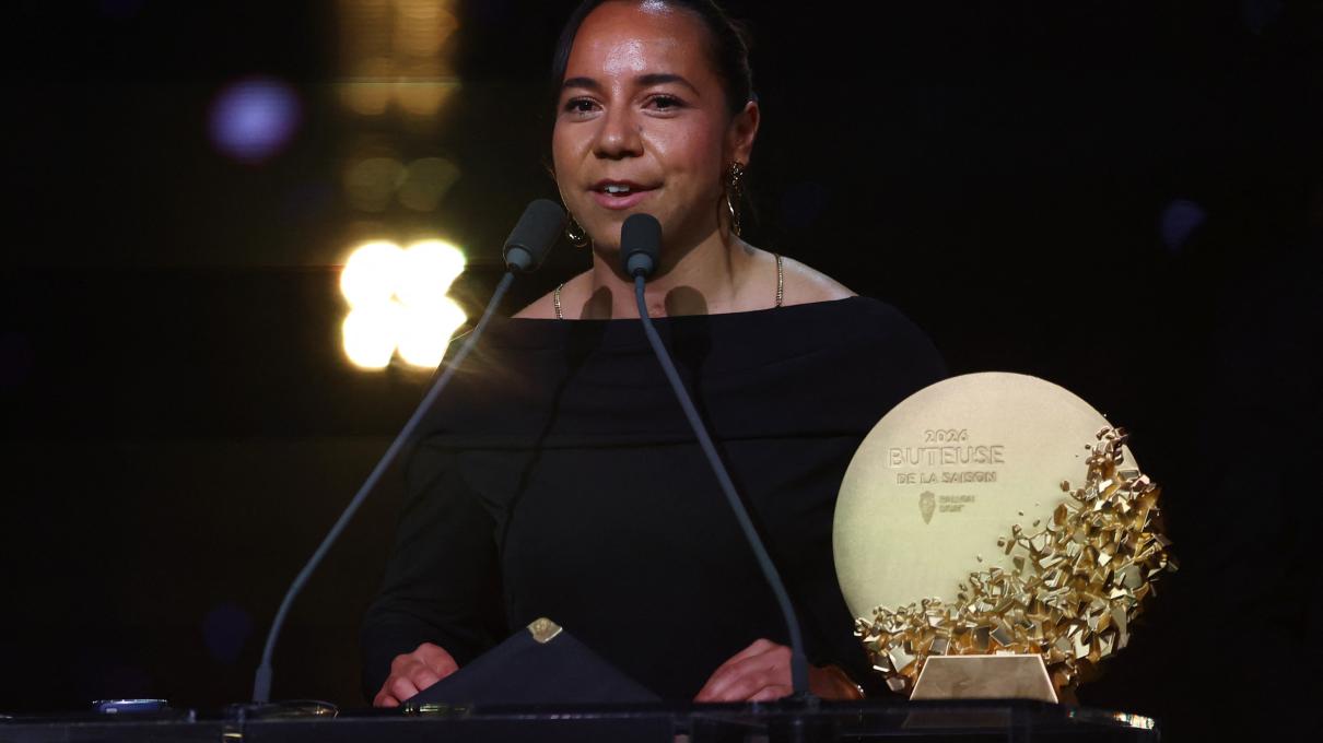 Charlyn Corral, primera mexicana premiada en la gala del Balón de Oro