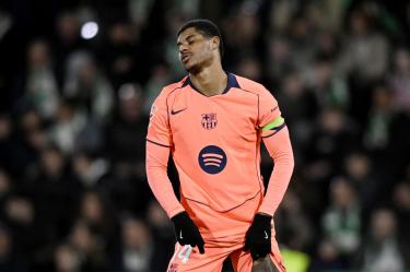Marcus Rashford sufrió un golpe en la rodilla ante el Mallorca.
