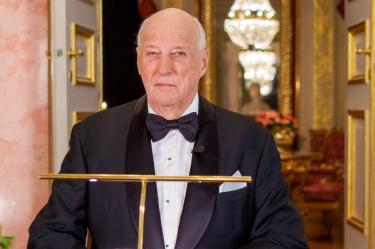 Harald retomó sus vacaciones en Canarias junto a la reina Sonja.