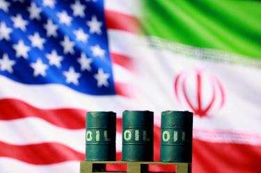 Reino Unido encabezó una reunión donde casi 40 países pidieron liberar el estrecho de Ormuz, clave para el comercio energético