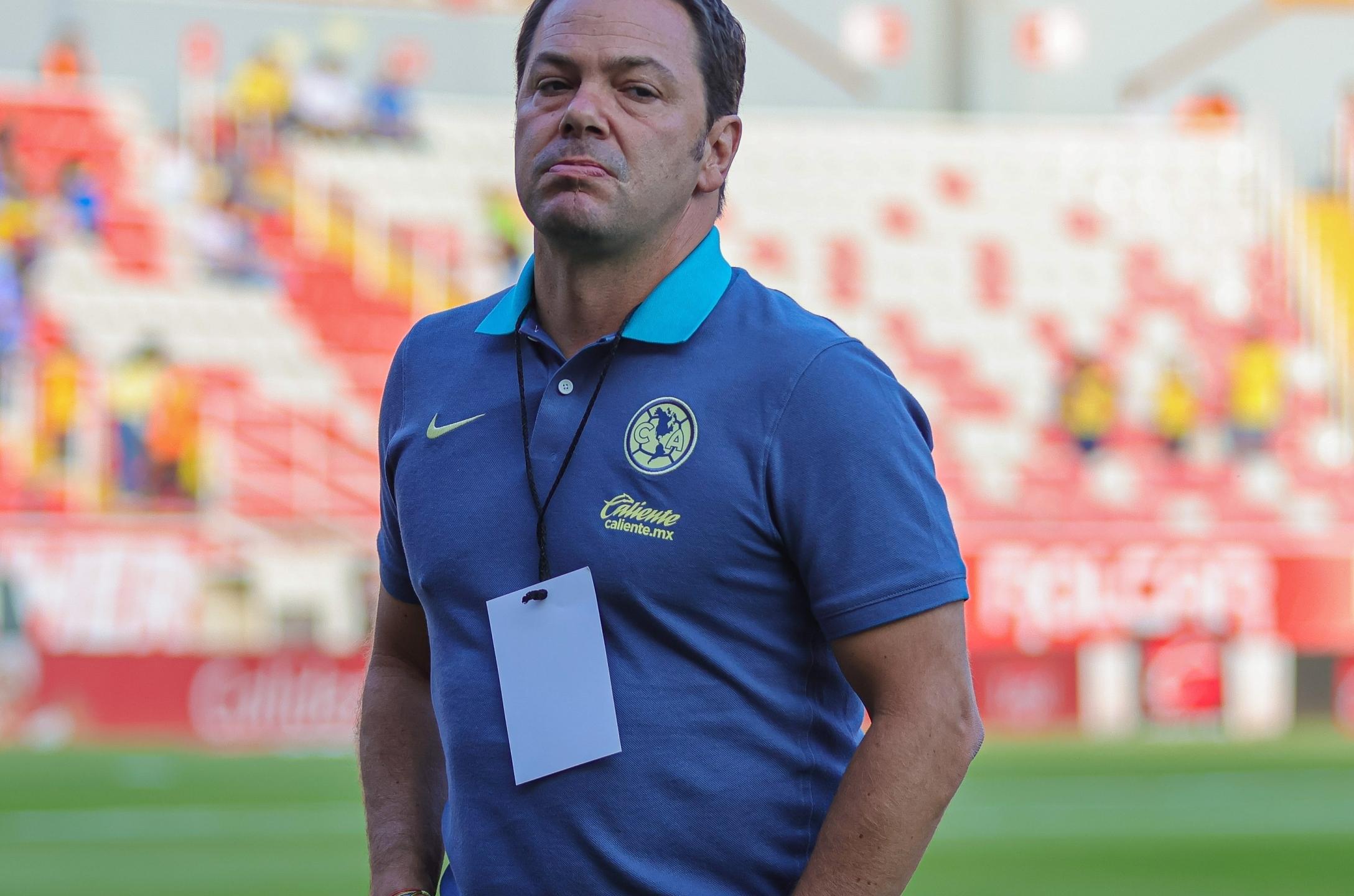 Santiago Baños se mantiene como Presidente Deportivo de América pese a las críticas por parte de la afición.