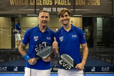 Marco Materazzi y Fernando Llorente en el EA7 World Legends Padel Tour de Nueva York.