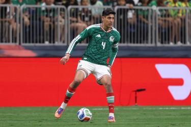 Edson Álvarez podría subirse al tren del Mundial 2026.