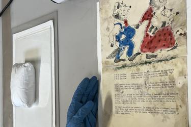 El acervo documental de Octavio Paz está integrado por cartas, documentos personales y manuscritos del poeta.