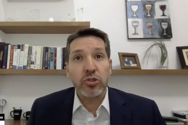 Las empresas de consumo aceleran el uso de IA para optimar operaciones y cadenas de suministro, mientras KPMG México destaca retos de seguridad y datos.