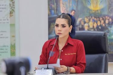 La gobernadora Evelyn Salgado activó protocolos de protección civil en Guerrero ante el desarrollo ciclónico, con 620 refugios listos para 140 mil personas.