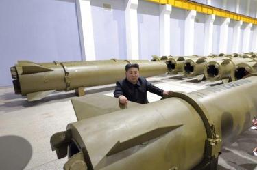 Kim Jong Un supervisó recientemente actividades militares vinculadas al fortalecimiento naval.