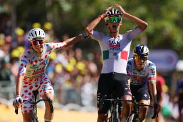 El mexicano Isaac del Toro ganó la segunda etapa del Tour de Francia 2026