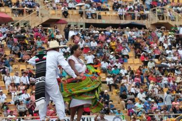 Sección 22 celebra la Guelaguetza Magisterial y Popular en Oaxaca