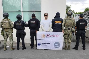 La detención fue realizada en las inmediaciones del Aeropuerto Internacional de la Ciudad de México, como resultado de labores de inteligencia e investigación.