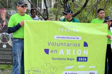 Realizan jornadas de reforestación y apoyo escolar; más de 4 mil 500 voluntarios participan.
