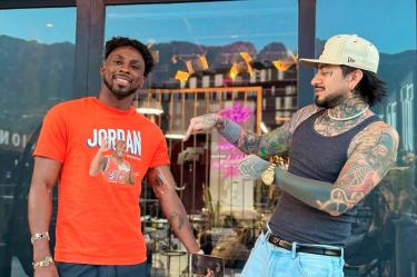 El goleador mexicano acudió a un estudio de tatuajes de Monterrey en donde hizo la confesión