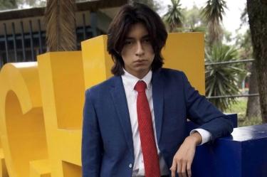 Javier respondió de manera correcta los 128 reactivos del examen de selección para el nivel medio superior.