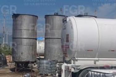Además, la autoridad reportó el decomiso de artículos para la presunta extracción y almacenamiento del petrolífero.