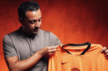 Xavi Hernández ya comenzó a trabajar con la Selección de Países Bajos