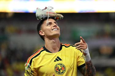 Brian Rodríguez entró en el segundo tiempo, marcó gol y fue el Jugador del Partido ante Puebla