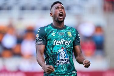 Díber Cambindo celebra el gol que le da el boleto a León a la Concachampions 2027.