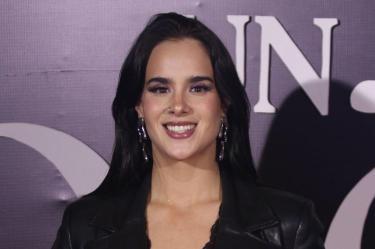 Gala Montes durante la Alfombra Roja de la película "Bajo un Volcán".
