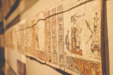 El Códice Azcatitlan se exhibe desde ayer en el Museo Nacional de Antropología.