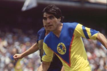 Eduardo Bacas Rojas formó parte de una histórica generación del América; en 1985 levantó un tricampeonato de liga. 30/11/2016/Mexsport Foto de el Jugador Eduardo Bacas Rojas  de el Equipo America en 198529/11/2016/Mexsport