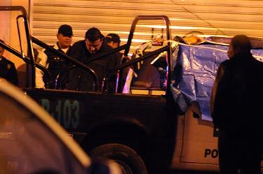 Lesionan a un mando policiaco durante una persecusión