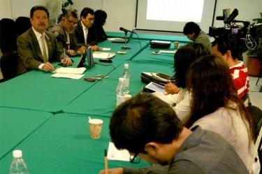 Gobierno del DF emprende acciones contra desempleo juvenil